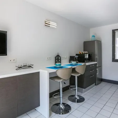 Vaux-sur-mer, 2 Pieces, 4 Personnes - Fr-1-494-29 Apartment *